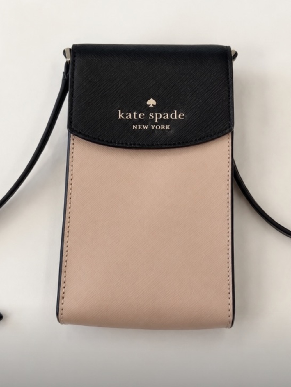 kate spade New York Black & Taupe Saffiano Lether Phone Crossover Bag
